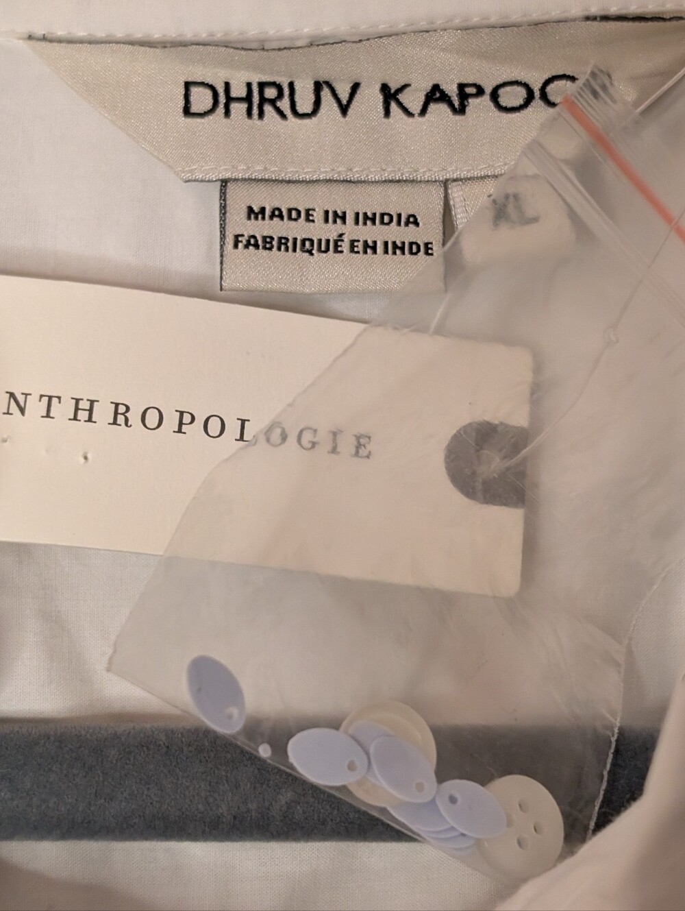 Dhruv Kapoor x Anthropologie 3D Floral Sequin Appliqué Button-Down Shirt size XL - Picture 3 of 8